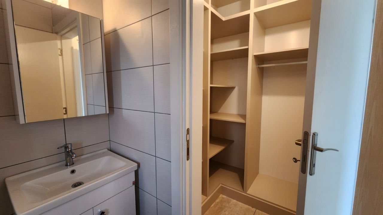 Apartment in Kyrenia, Cyprus, 260 m² - picture 17