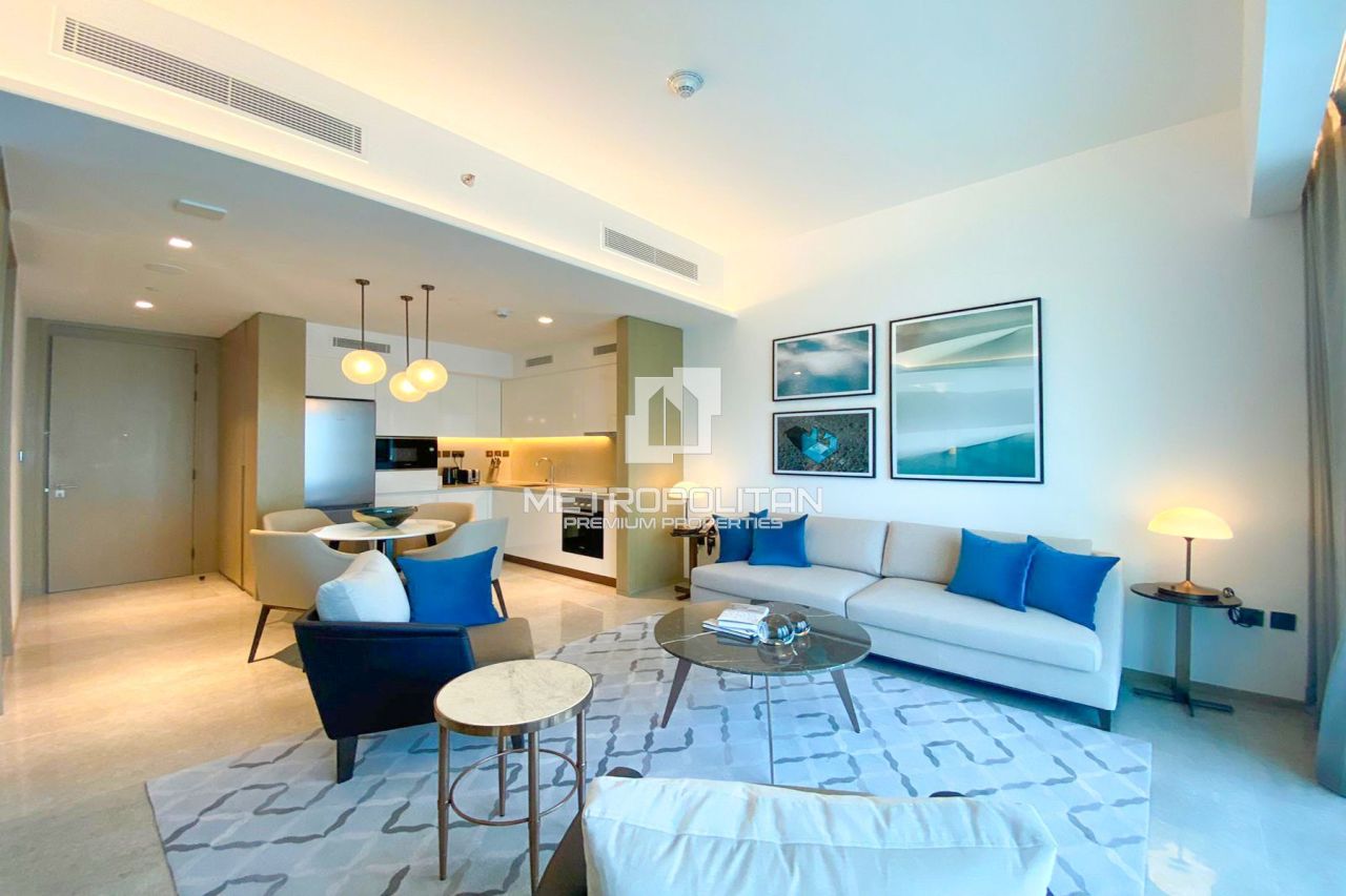 Apartment in Dubai, UAE, 71 m² - picture 1