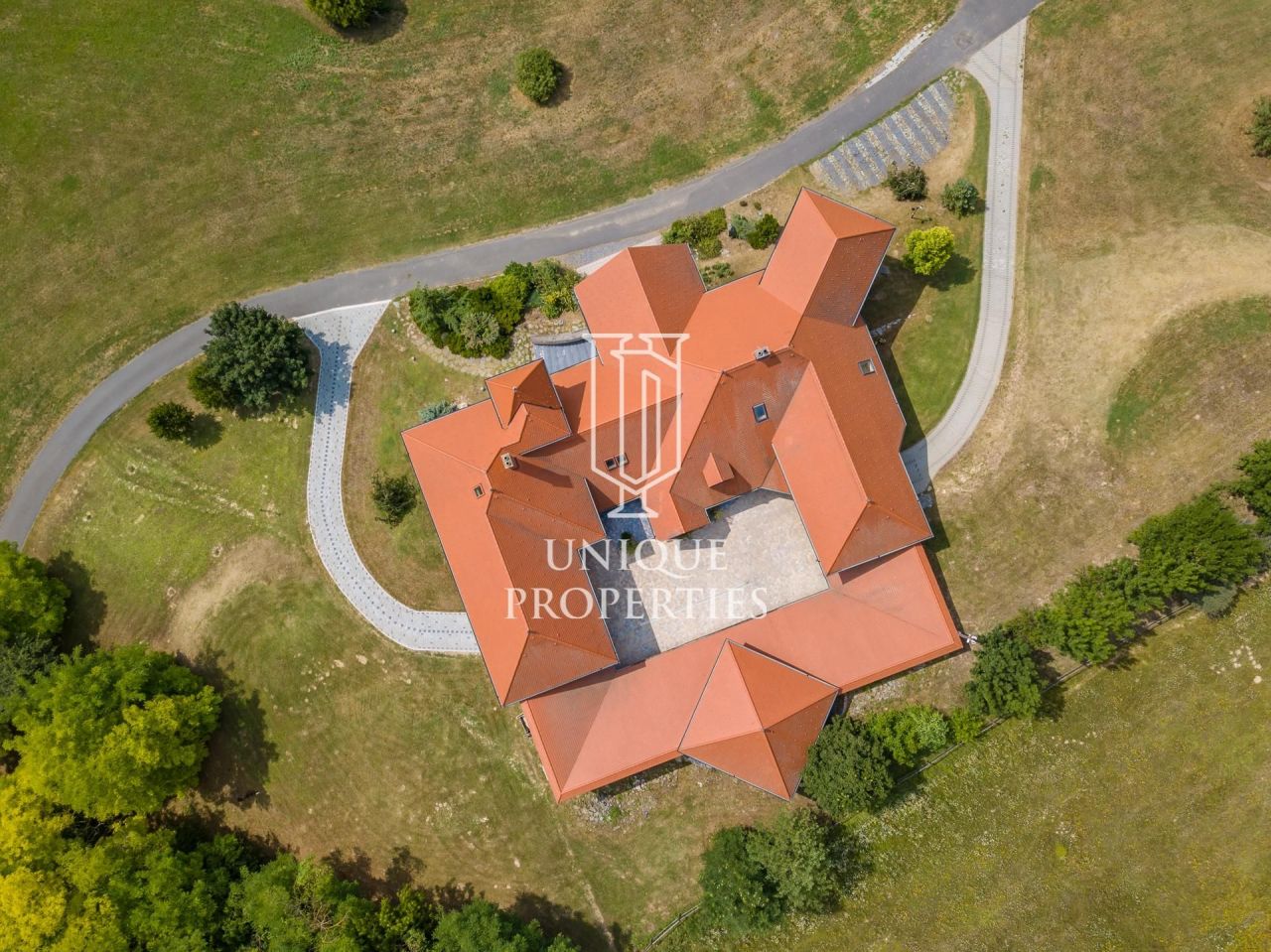 Landgut in Siofok, Ungarn, 2 200 m² - Foto 18