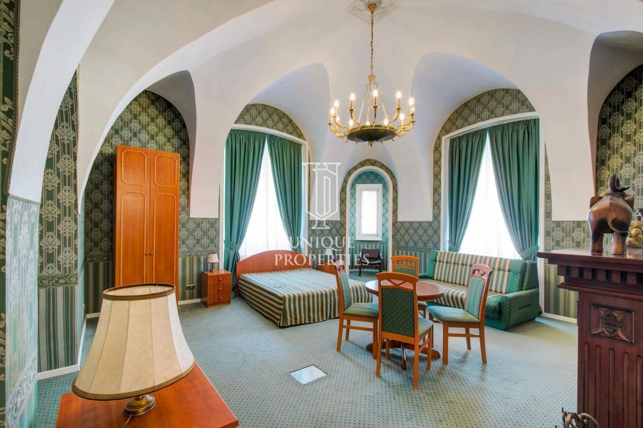 Schloß in Budapest, Ungarn, 3 133 m² - Foto 17