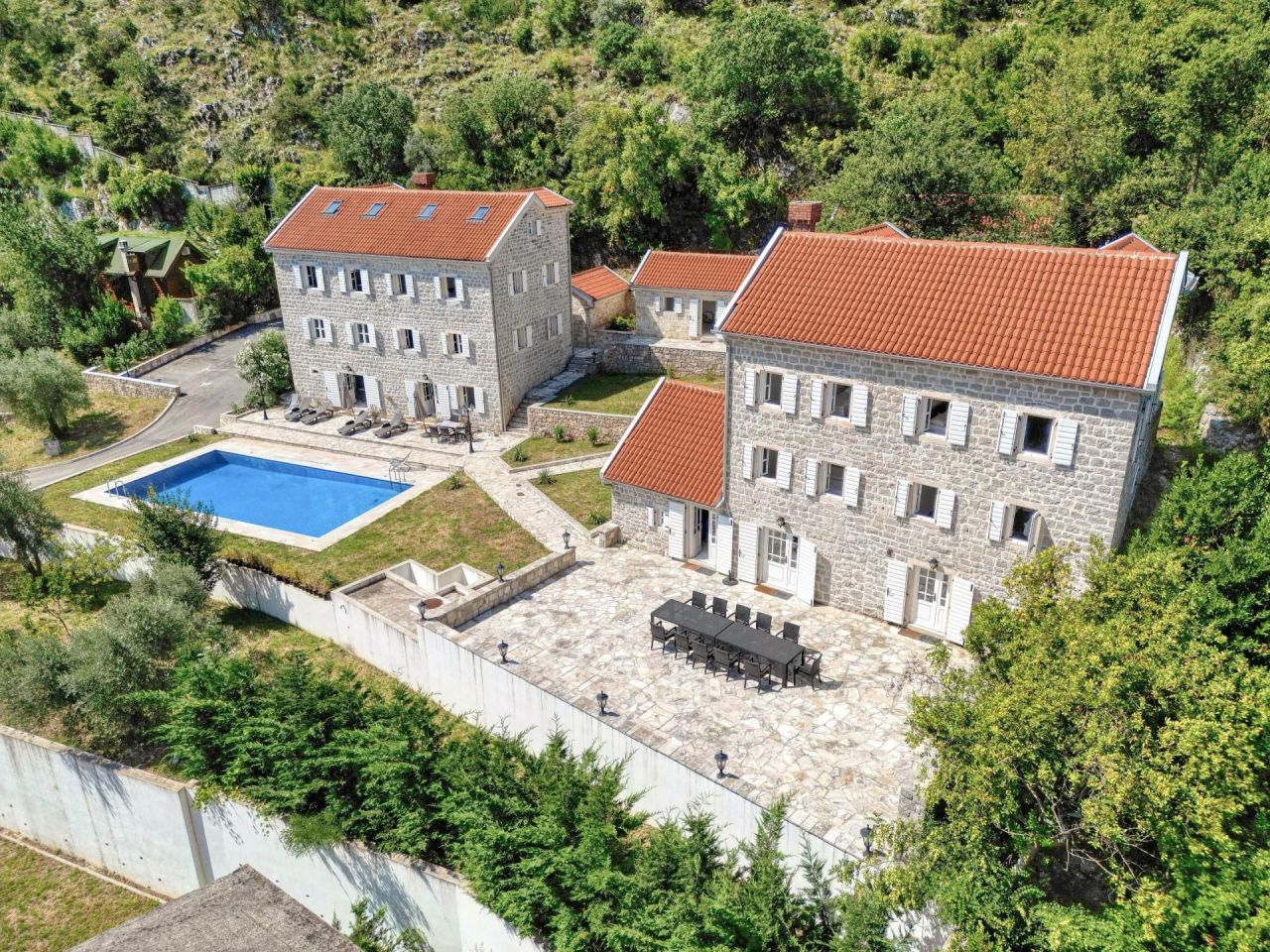 Maison à Prcanj, Monténégro, 800 m² - image 1
