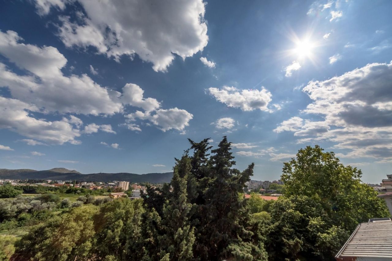Flat in Bar, Montenegro, 92 m² - picture 1