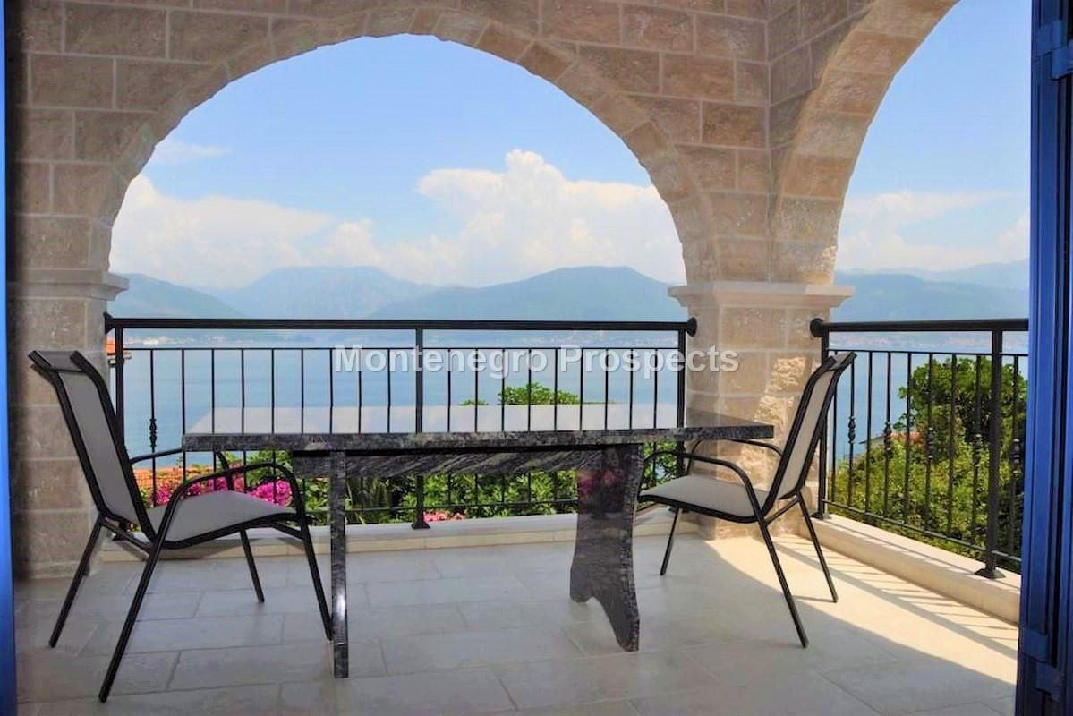 Flat on Lustica peninsula, Montenegro, 102 m² - picture 1