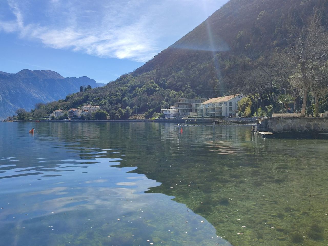 Haus in Stoliw, Montenegro, 360 m² - Foto 1
