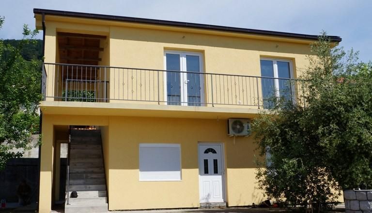 Maison à Kavač, Monténégro, 120 m² - image 1