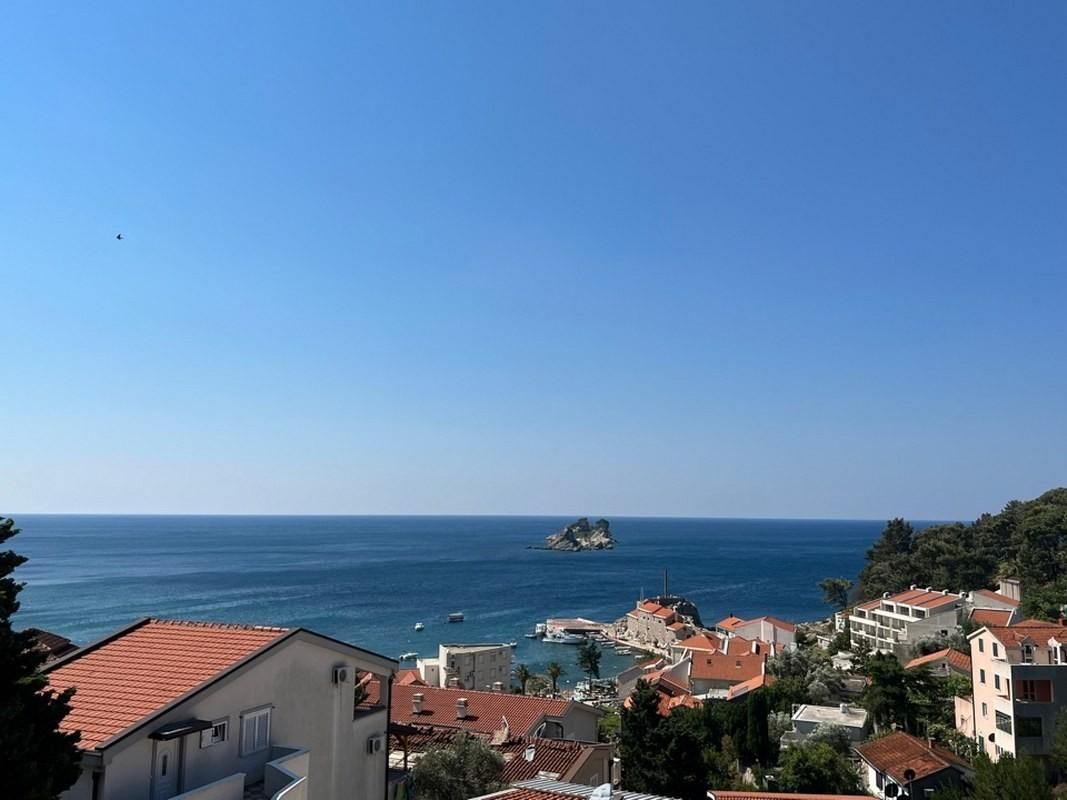 Piso en Petrovac, Montenegro, 65 m² - imagen 1