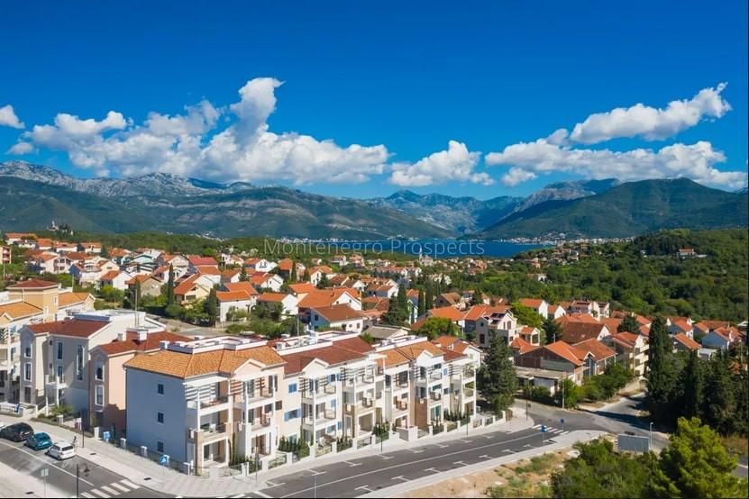 Flat on Lustica peninsula, Montenegro, 62 m² - picture 1