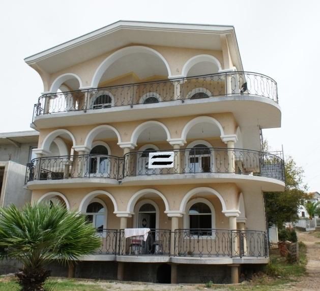 Maison à Dobra Voda, Monténégro, 255 m² - image 1