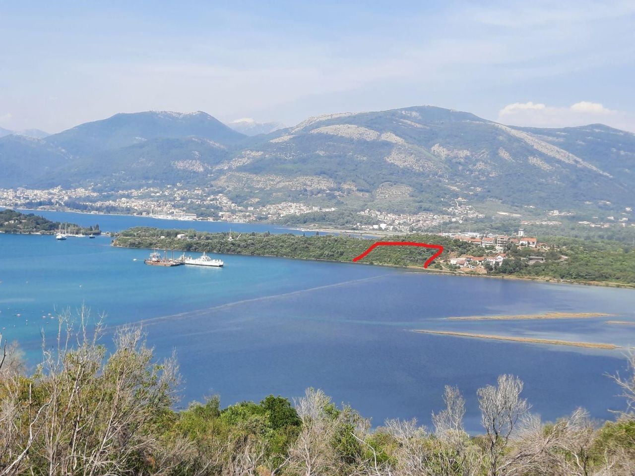 Terreno en Tivat, Montenegro, 10 493 m² - imagen 1