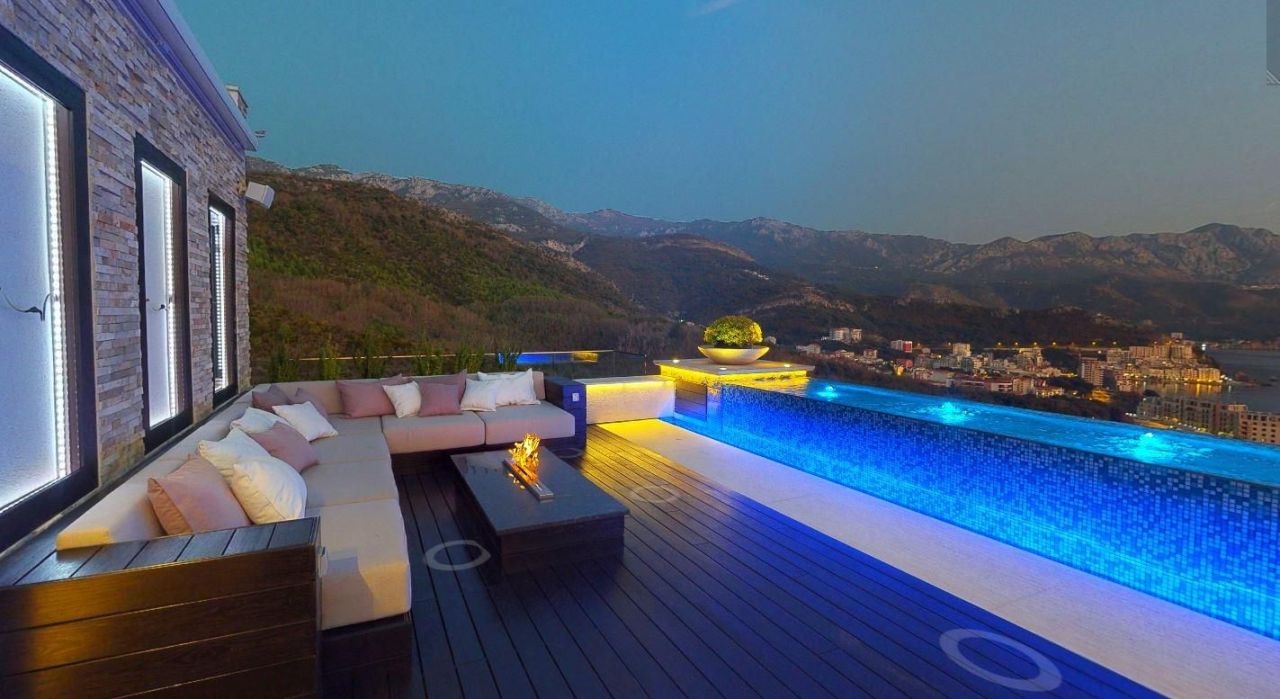 Piso en Becici, Montenegro, 280 m² - imagen 1