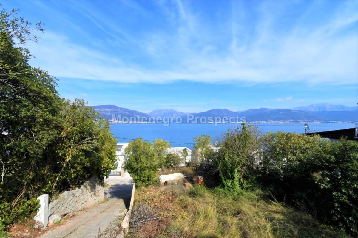Grundstück in Halbinsel Luštica, Montenegro, 289 m² - Foto 1