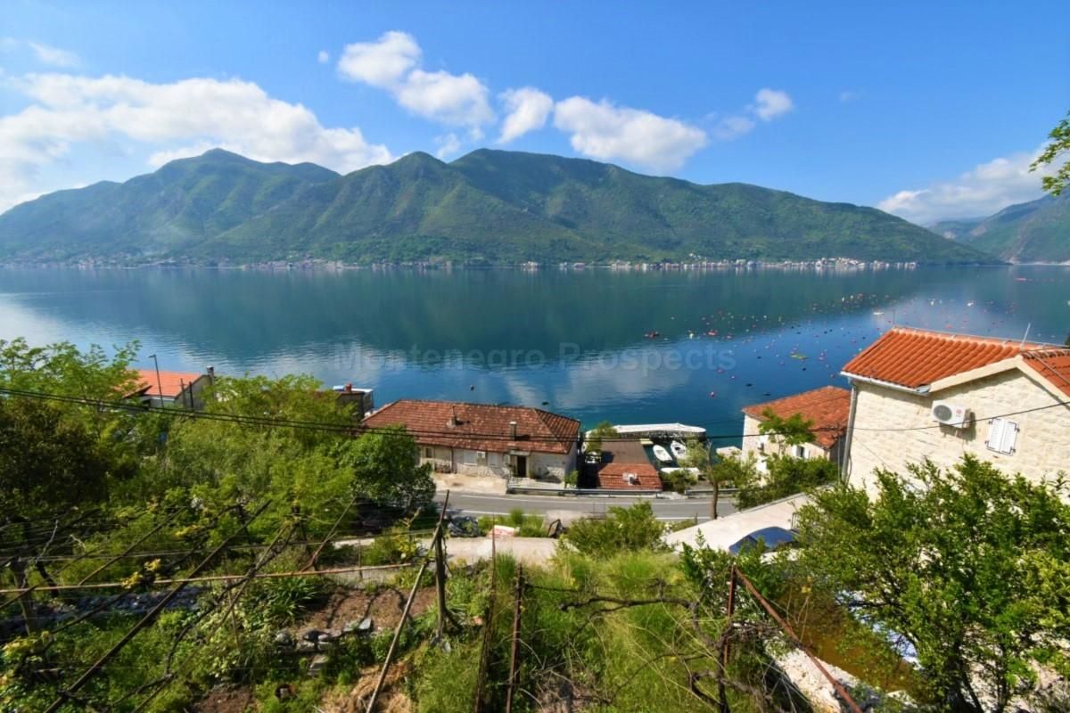 Haus in Perast, Montenegro, 193 m² - Foto 1