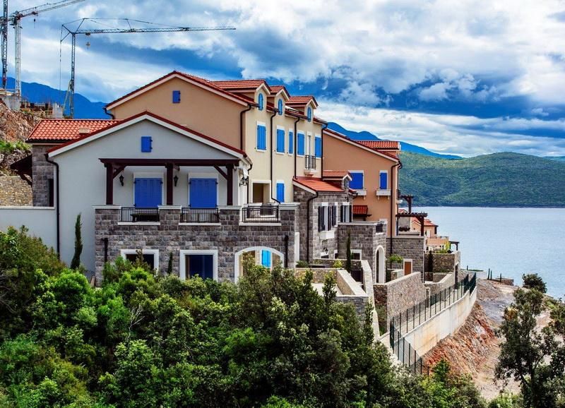 Flat on Lustica peninsula, Montenegro, 153 m² - picture 1