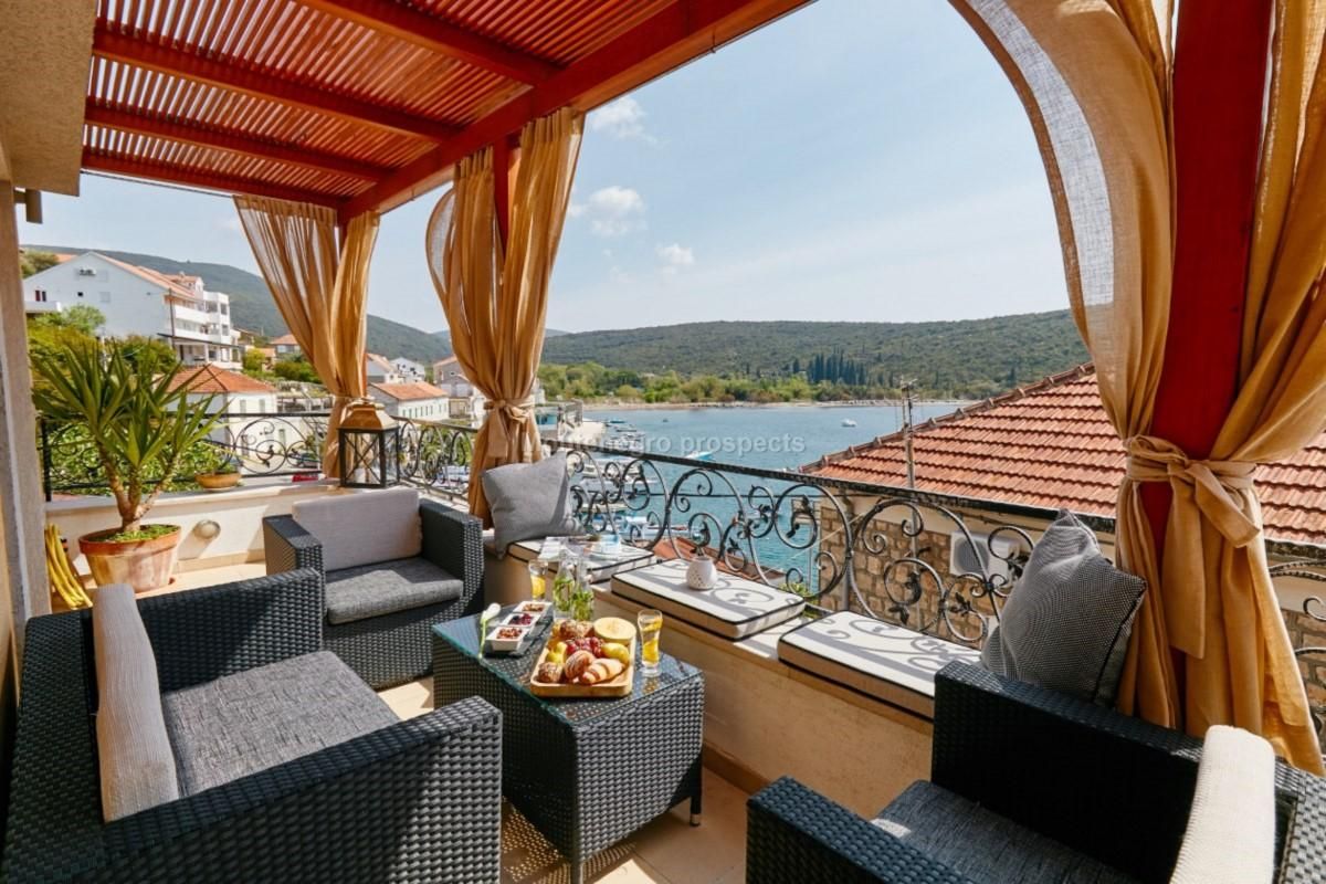 Office in Bigova, Montenegro, 265 m² - picture 1