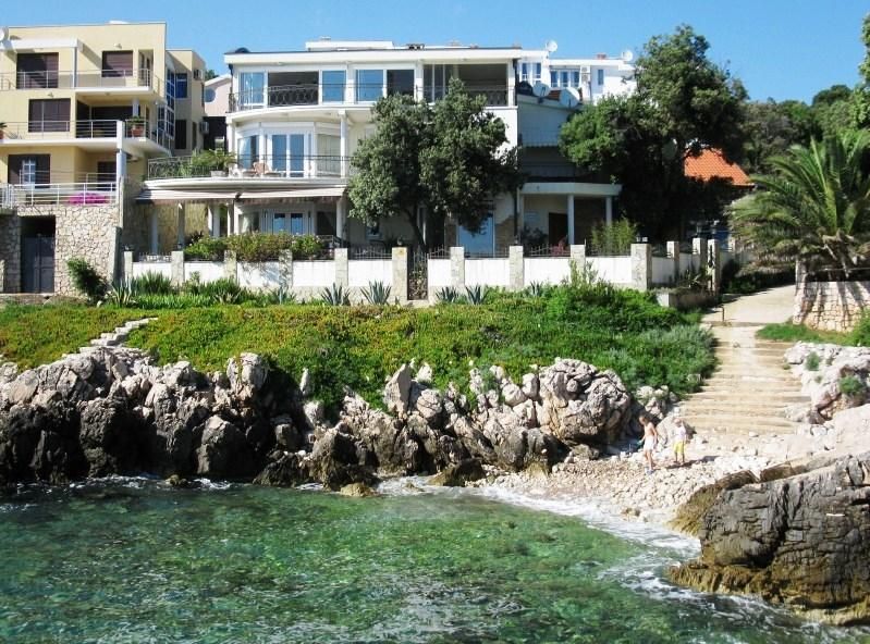Maison à Utjeha, Monténégro, 497 m² - image 1
