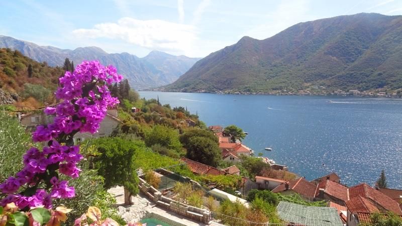 Land in Perast, Montenegro, 1 180 m² - picture 1