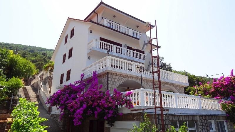Casa en Luštica, Montenegro, 400 m² - imagen 1
