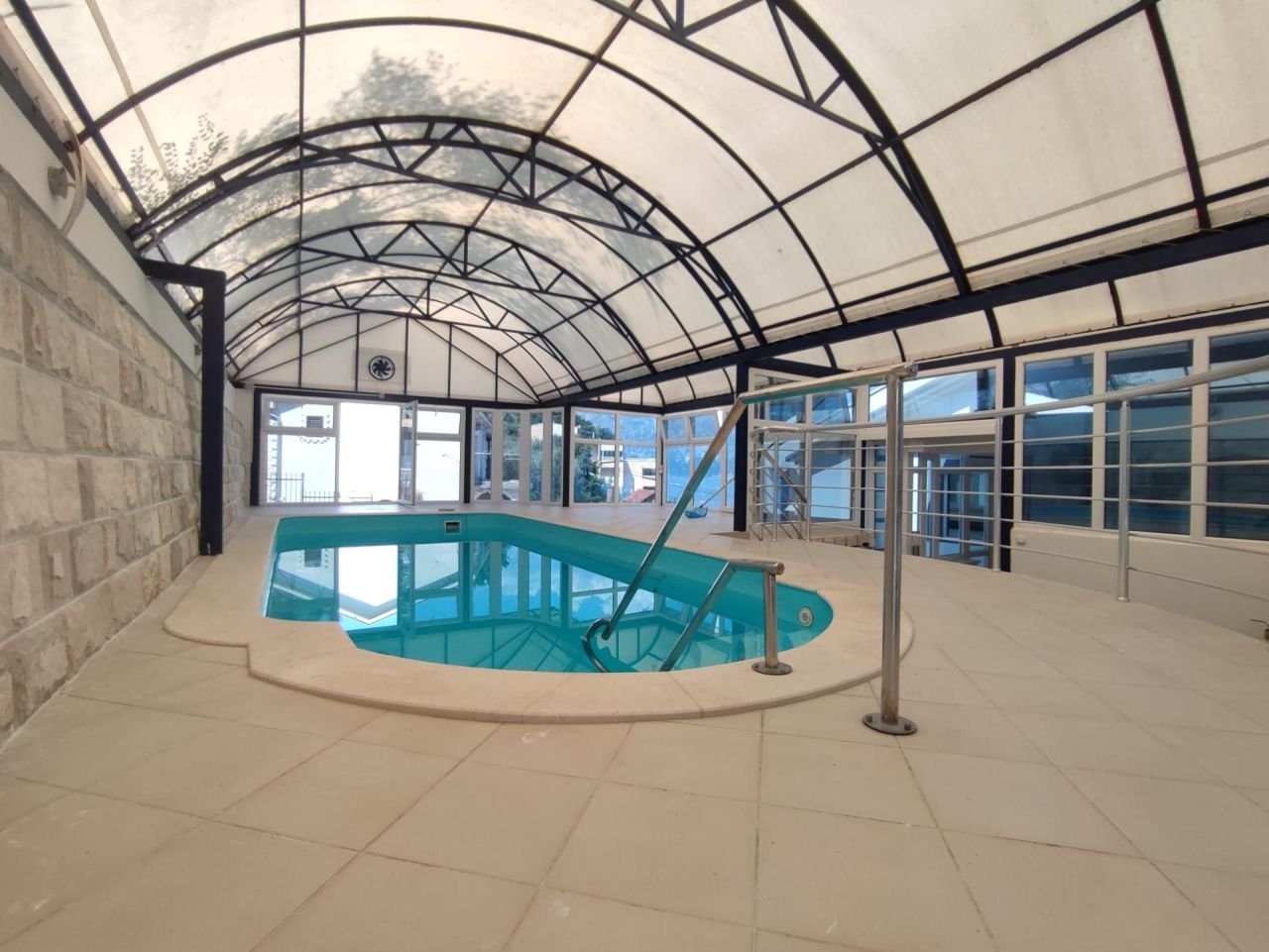 Maison à Stoliv, Monténégro, 170 m² - image 2