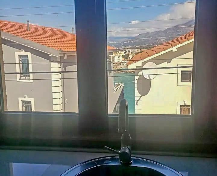 Casa en Kruče, Montenegro, 193 m² - imagen 1
