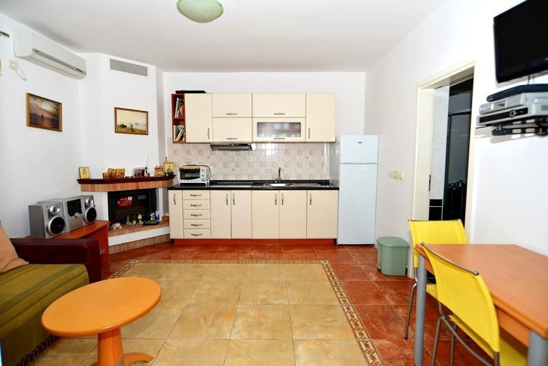 Office in Kumbor, Montenegro, 191 m² - picture 2