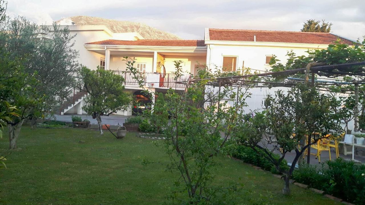 Casa en el Bar, Montenegro, 400 m² - imagen 2