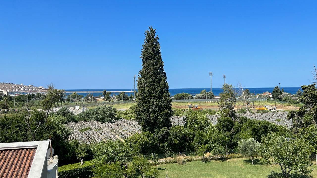 Ufficio a Bar, Montenegro, 643 m² - foto 2