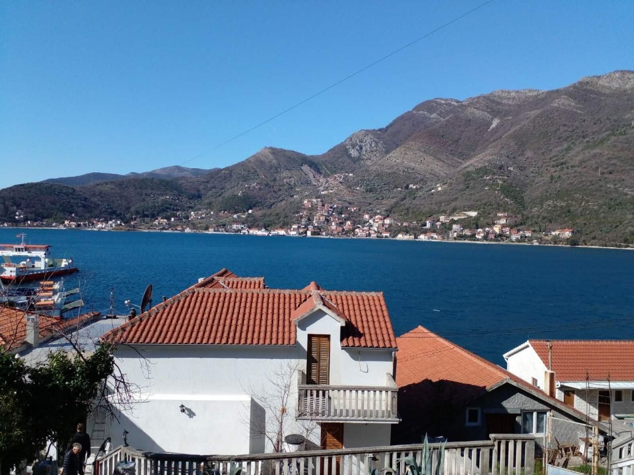 Land in Tivat, Montenegro, 572 m² - picture 2