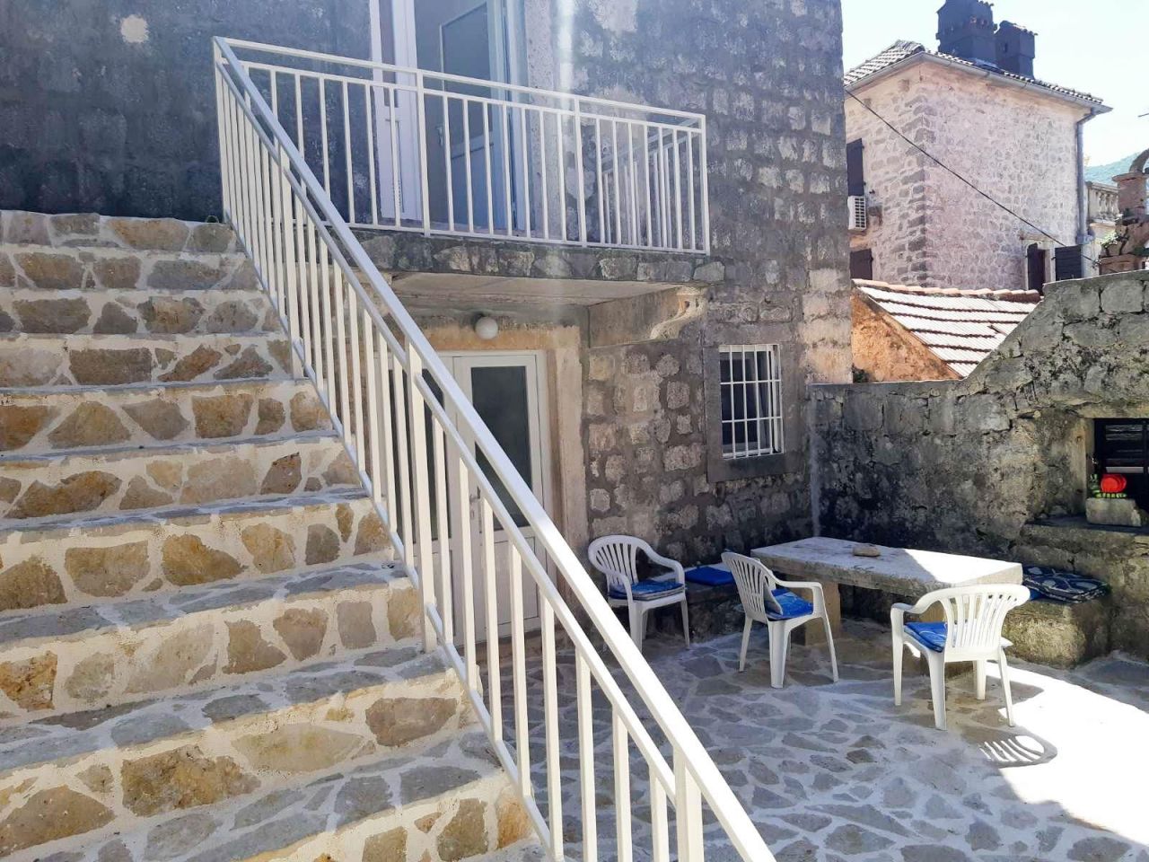 Haus in Perast, Montenegro, 157 m² - Foto 2