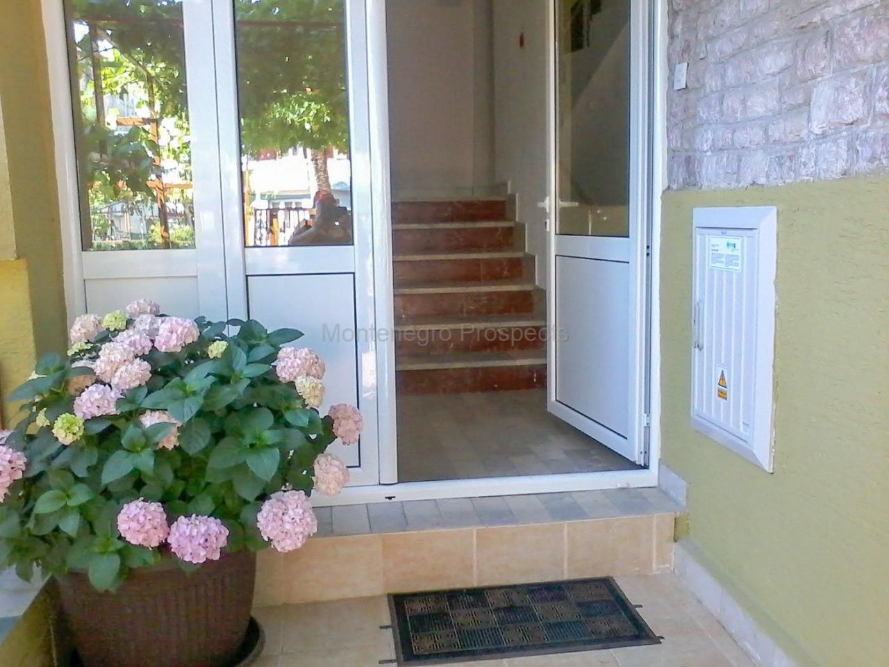 Office in Sutomore, Montenegro, 440 m² - picture 2