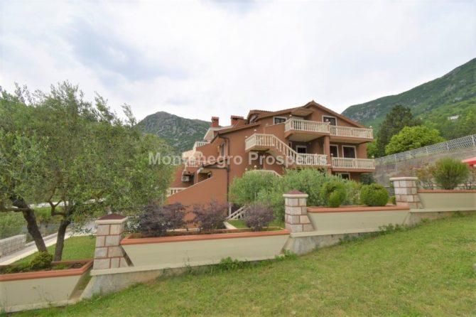 Haus in Risan, Montenegro, 626 m² - Foto 2