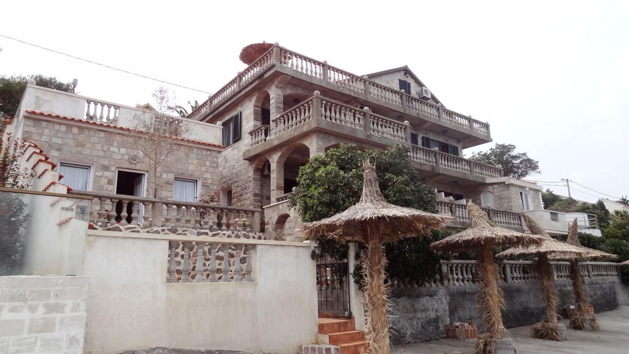 Bureau sur la Luštica, Monténégro, 370 m² - image 2