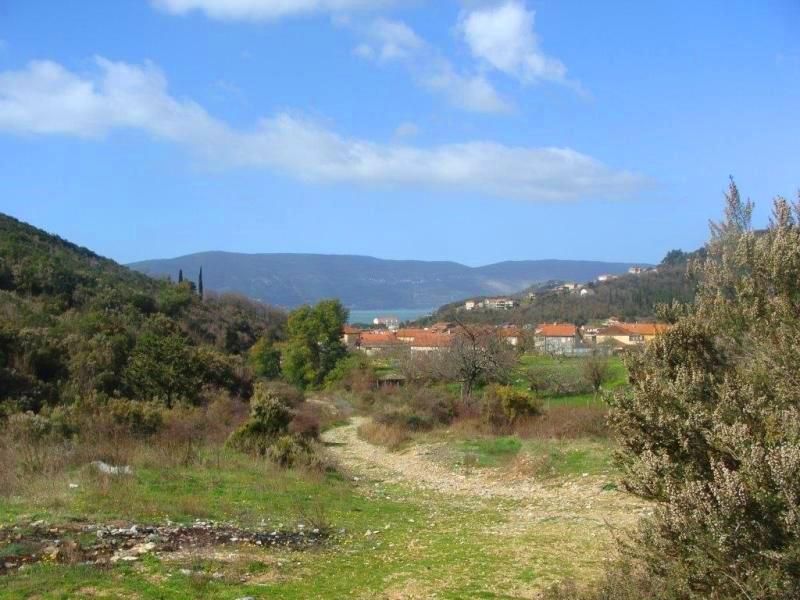 Terreno en Herceg-Novi, Montenegro, 17 000 m² - imagen 2
