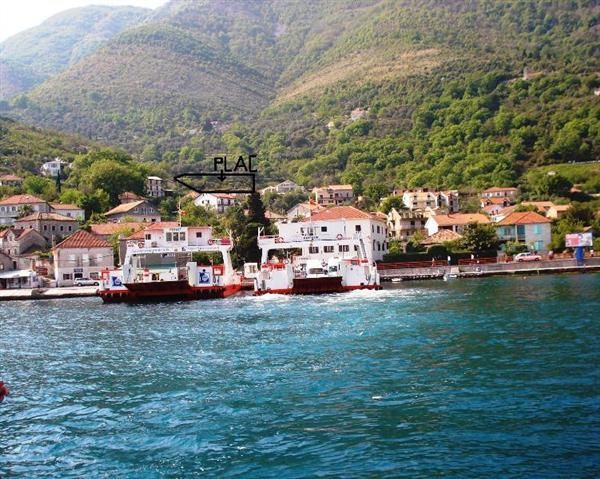 Land in Kamenari, Montenegro, 1 089 m² - picture 1