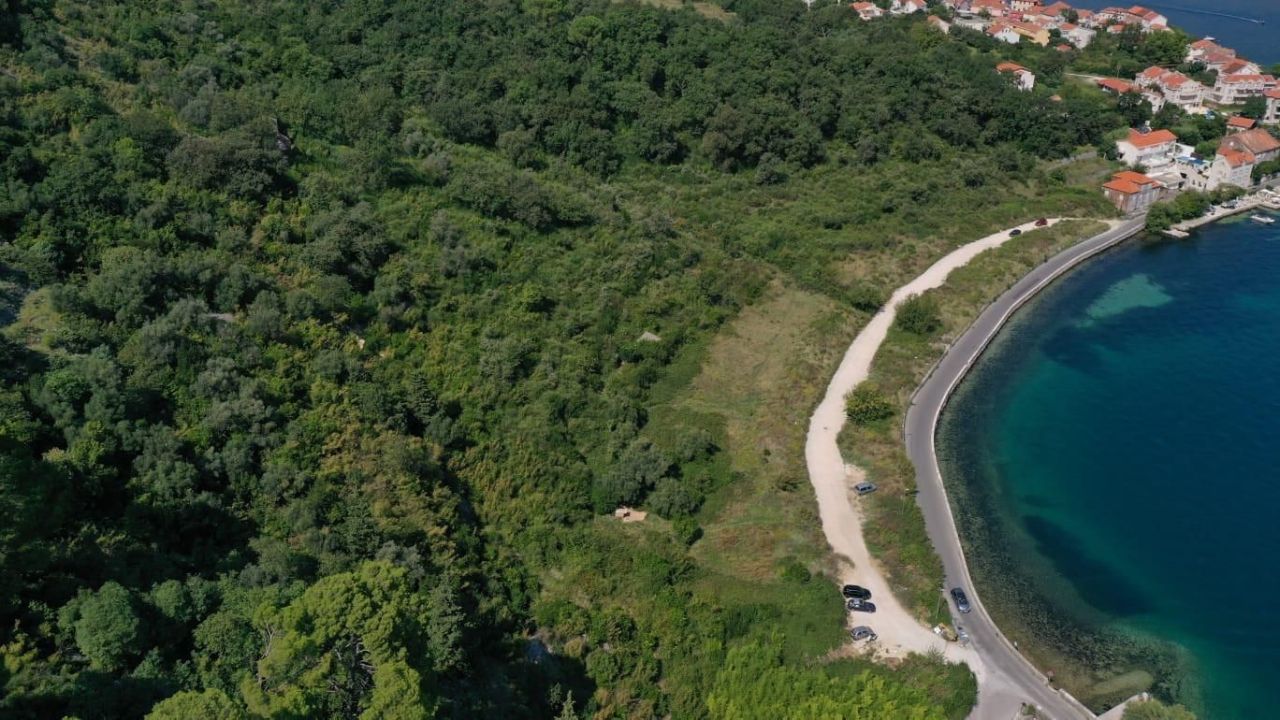 Terreno a Perzagno, Montenegro, 15 900 m2 - foto 3