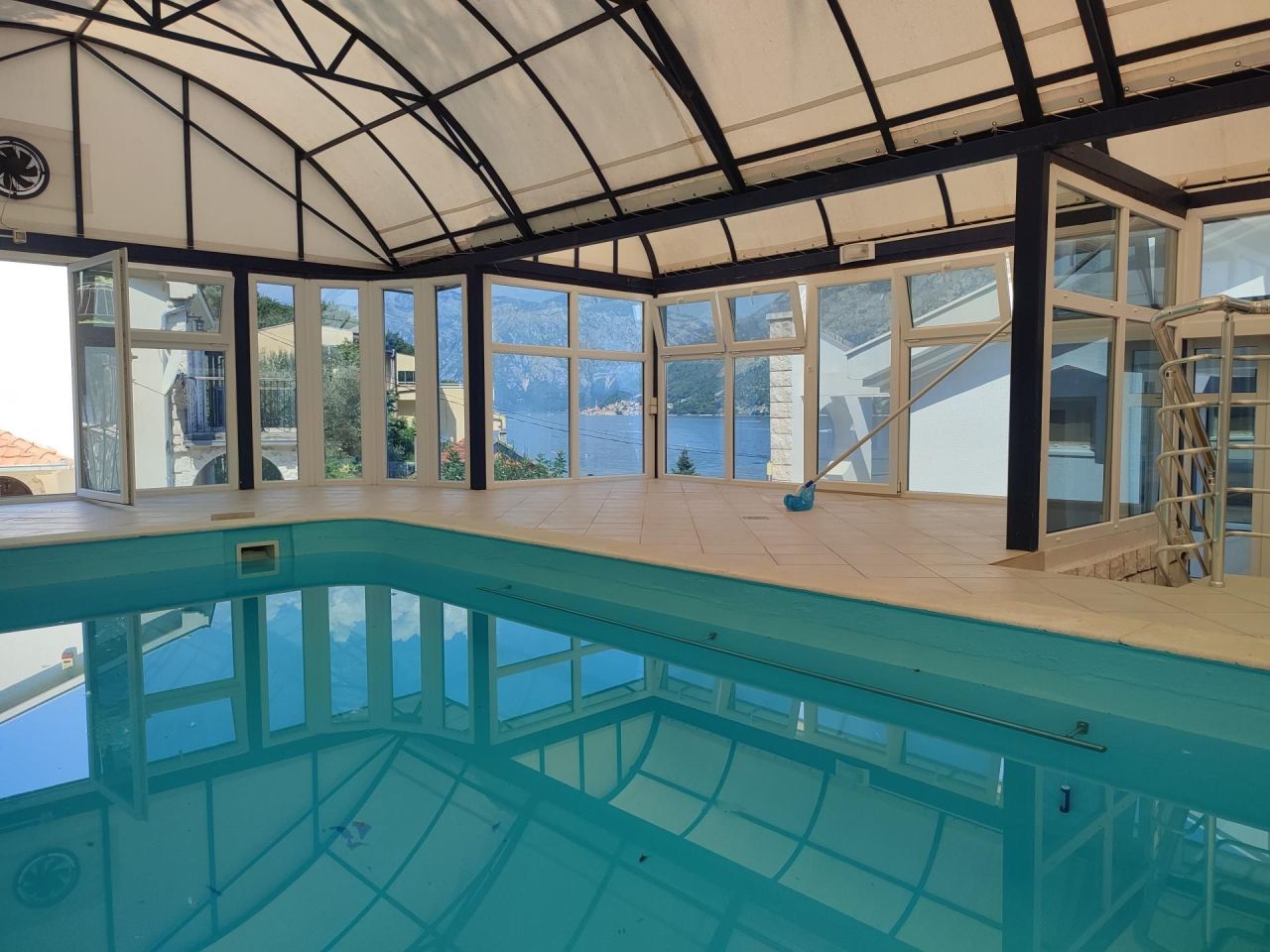 Maison à Stoliv, Monténégro, 170 m² - image 3