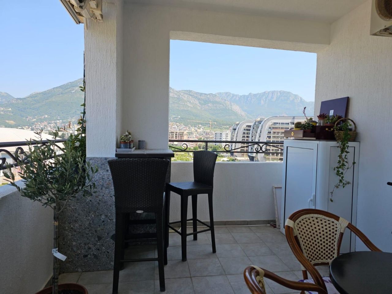 Piso en el Bar, Montenegro, 104 m² - imagen 3