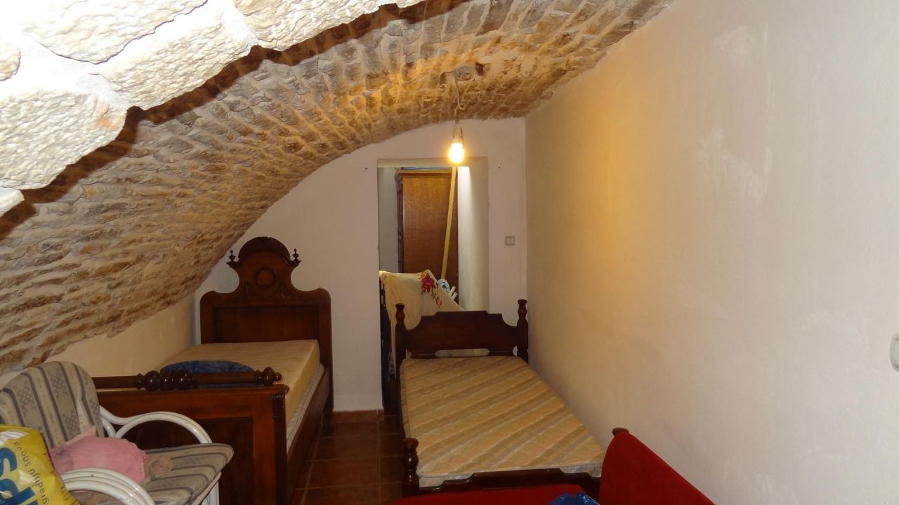 Maison à Dobrota, Monténégro, 400 m² - image 1