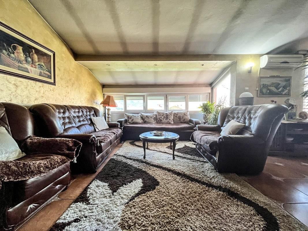 House in Dobrota, Montenegro, 210 m² - picture 3