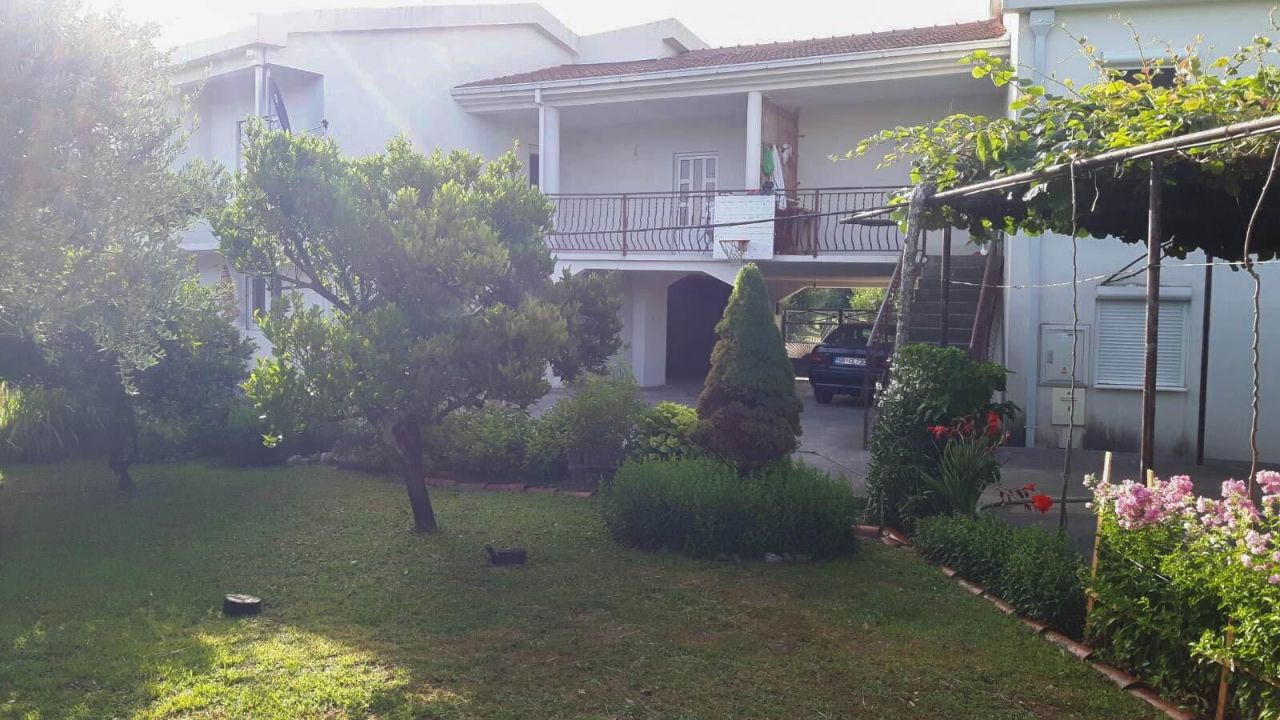 Casa en el Bar, Montenegro, 400 m² - imagen 3