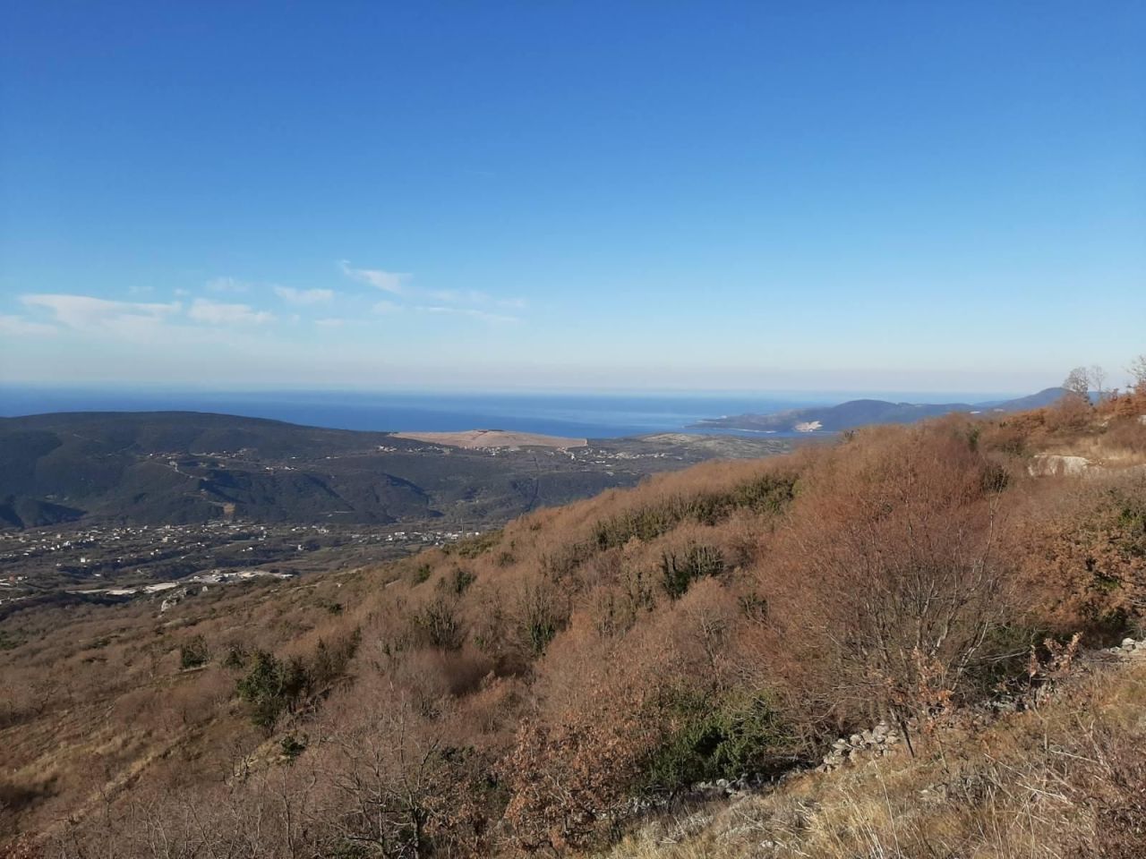 Land in Tivat, Montenegro, 4 160 m² - picture 3