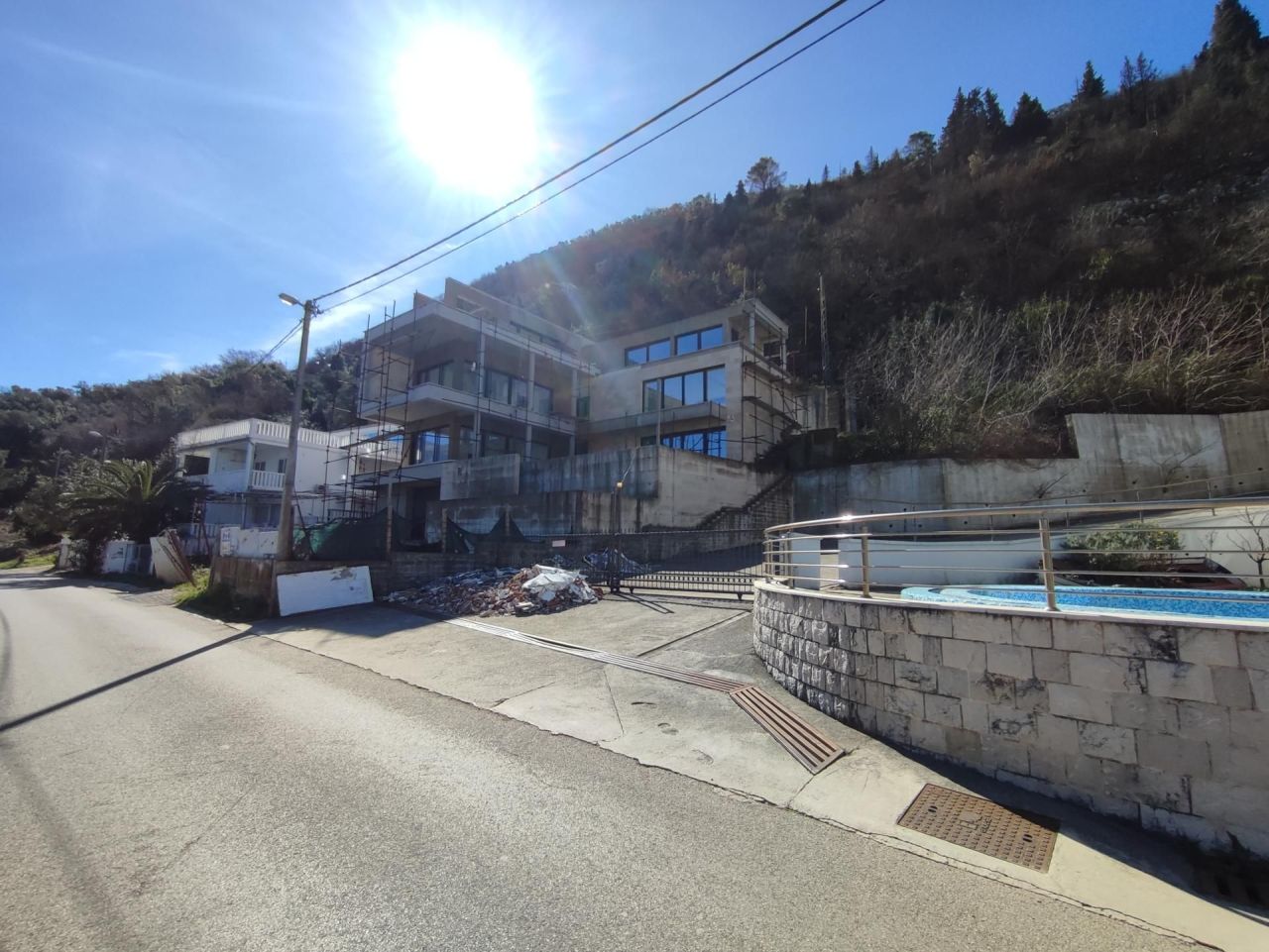 Haus in Stoliw, Montenegro, 360 m² - Foto 4