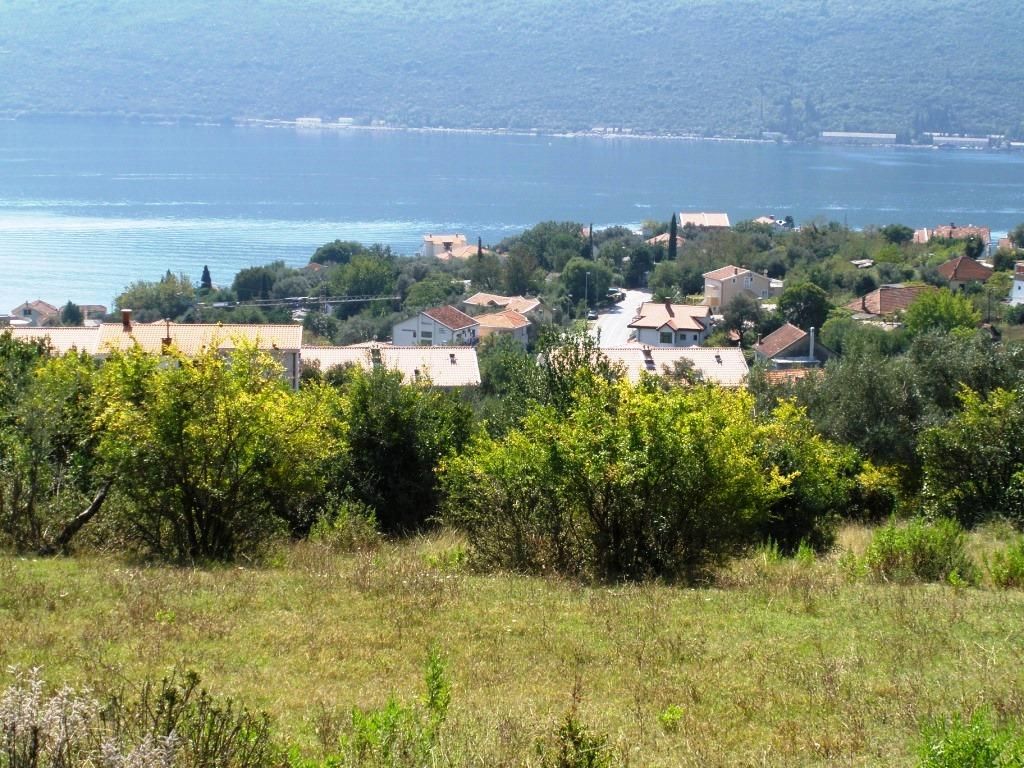 Terrain à Dénovici, Monténégro, 2 518 m² - image 4