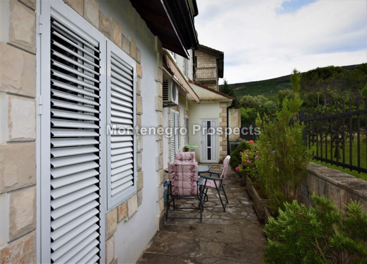 Casa di reddito sulla penisola di Luštica, Montenegro, 230 m² - foto 4