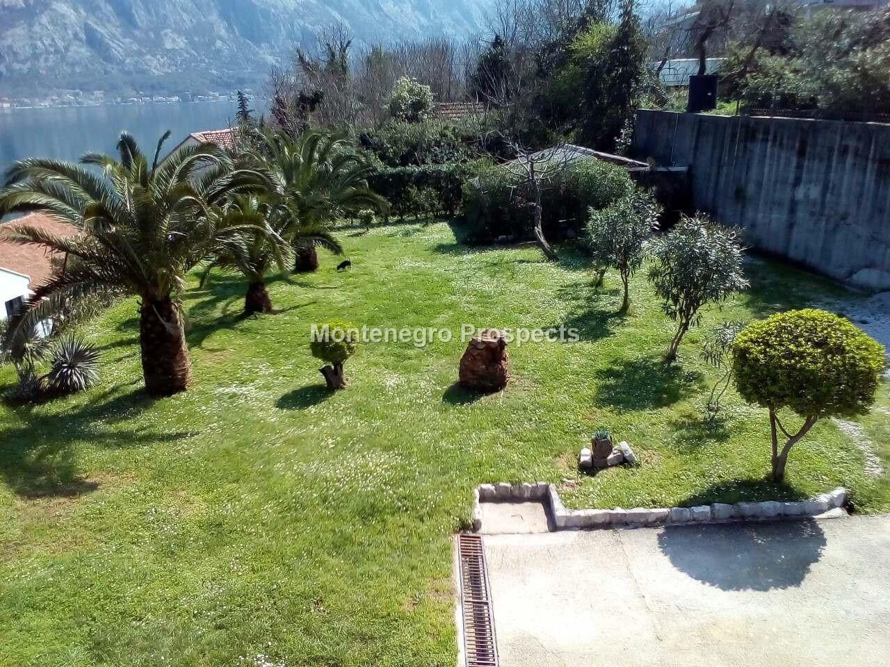 Terrain à Prcanj, Monténégro, 2 326 m² - image 4