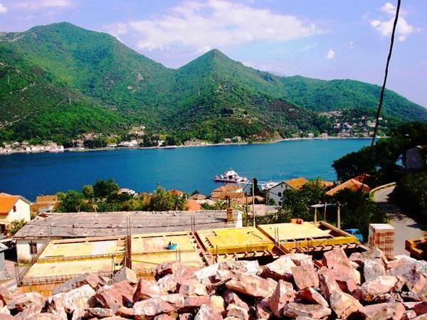 Land in Kamenari, Montenegro, 1 089 m² - picture 2