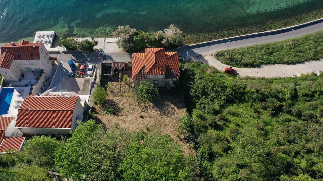 Casa a Perzagno, Montenegro, 300 m² - foto 5