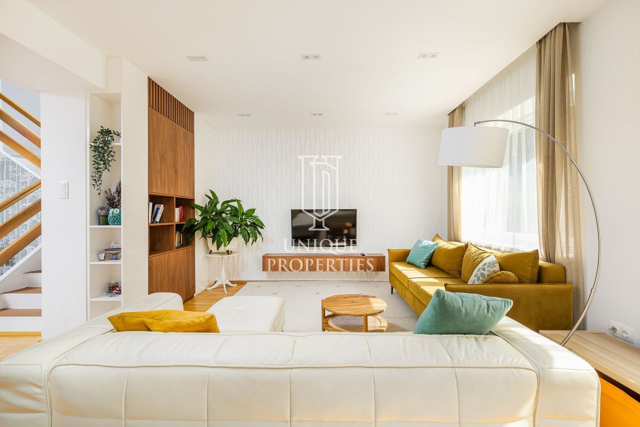 Casa en Budapest, Hungría, 250 m² - imagen 1
