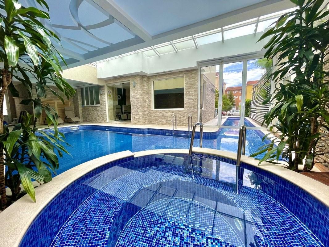 Ufficio a Budva, Montenegro, 1 056 m² - foto 6