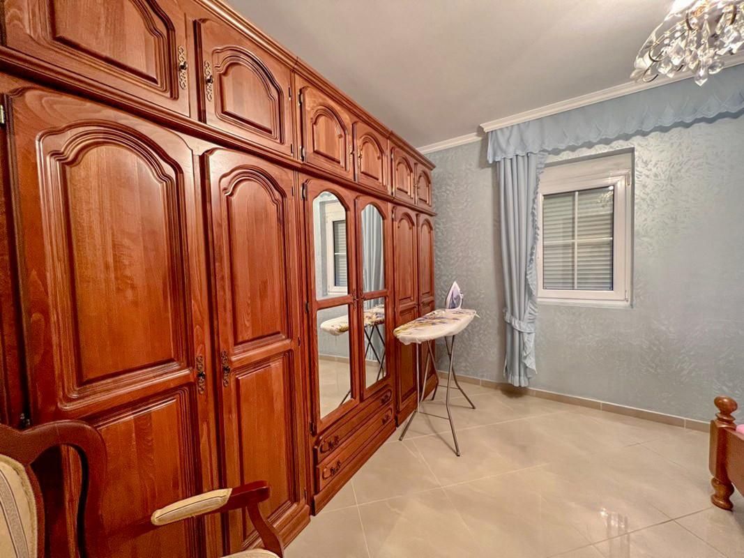 Flat in Rafailovici, Montenegro, 111 m² - picture 6