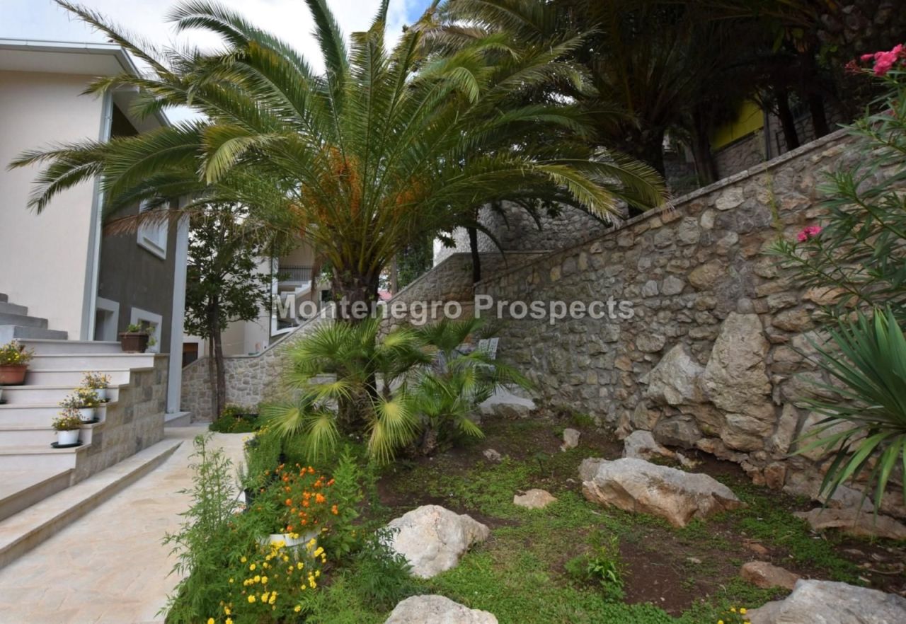 Casa a Becici, Montenegro, 470 m² - foto 6